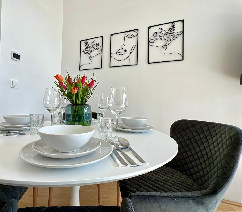 Cozy Property At Belvedere Виена Екстериор снимка
